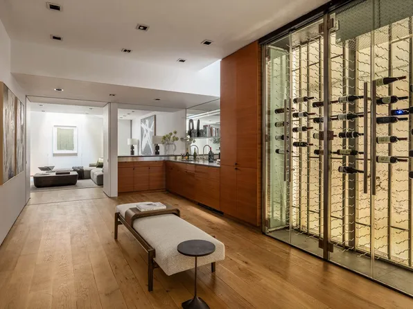 80 Washington Place image 24 of 26