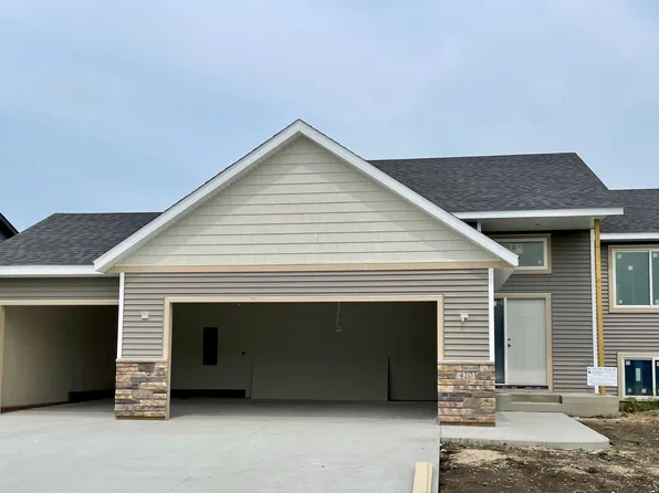 420 Skogen Dr, Kenyon, MN 55946