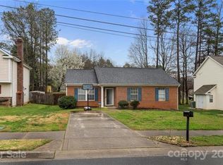 5518 Alpine Ln, Charlotte, NC 28269
