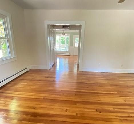 5th image of 76 Knollwood Ave