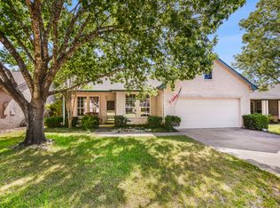 253 Whispering Wind Dr, Georgetown, TX 78633