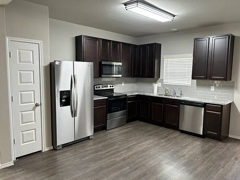 2435 Dry Moss Way — Photo 6