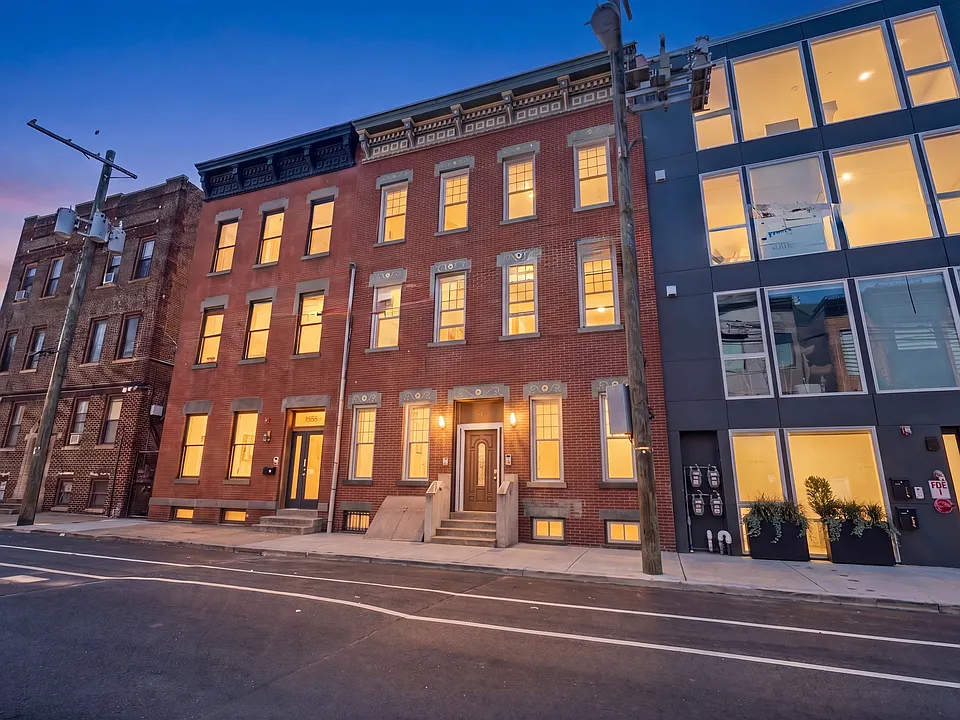 136 New York Ave #4