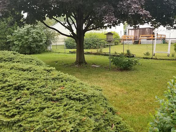 3rd image of 1094 Wyley Ave