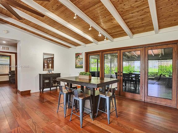 5th image of 2519 Whale Harbor Ln