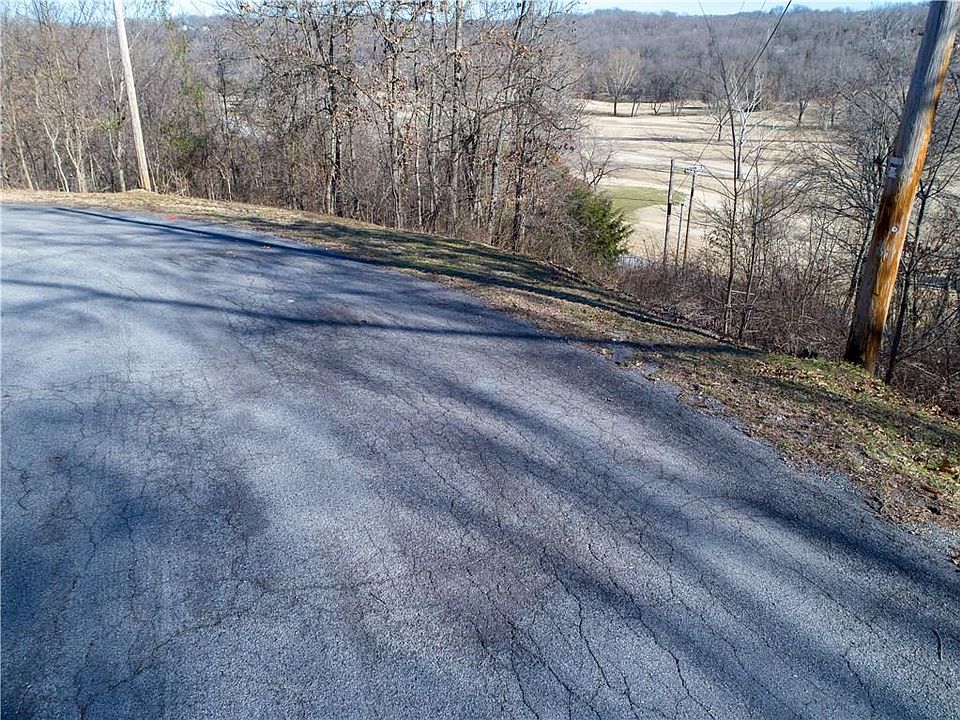 1st image of Logan Ln