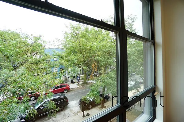 Rented by Rennit Inc. | media 23