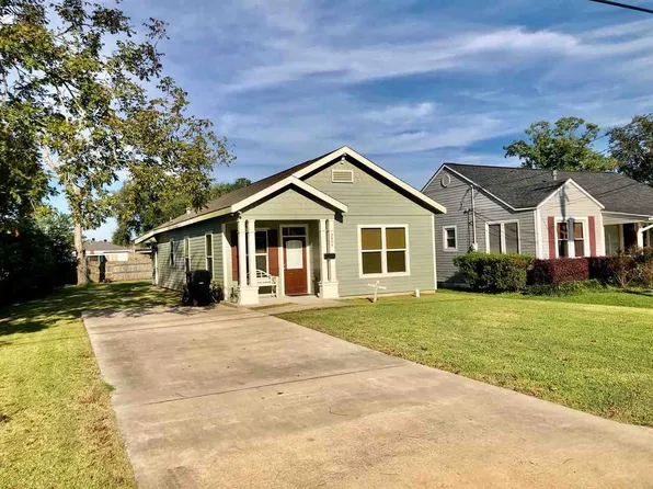 3406 Charles Ave, Groves, TX 77619