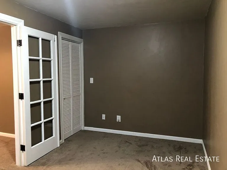 1316 S Alton Ct — Photo 32