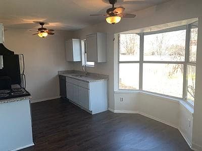 3rd image of 3509 Hill Haven Ln