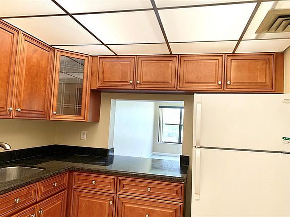 2nd image of 2312 S Cypress Bend Dr APT 209
