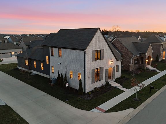 2nd image of 1541 Cantata Ln