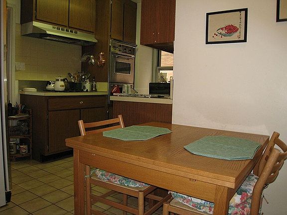 4th image of 118 E 60th St APT 14H