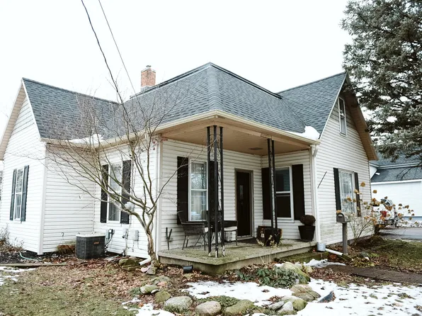 505 W Maple St, Wayland, MI 49348