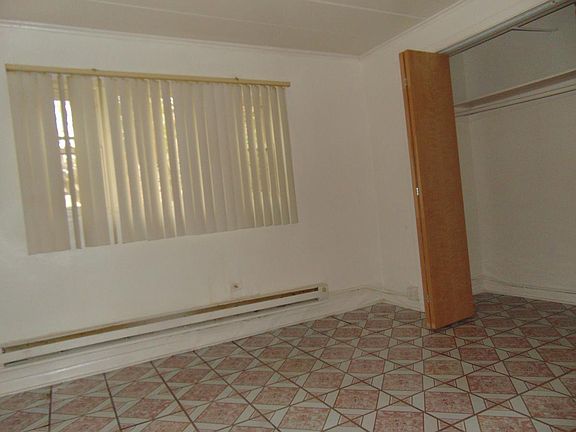 3rd image of 10800 S Calumet Ave #2