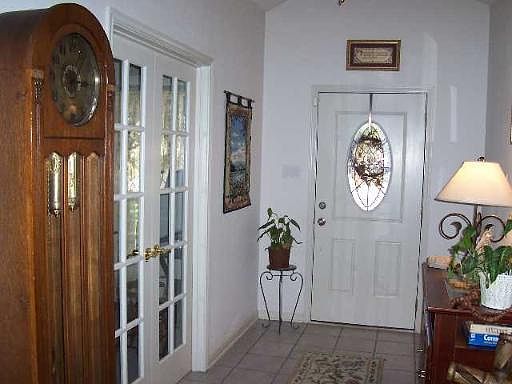 5th image of 137 S STONEGATE DR