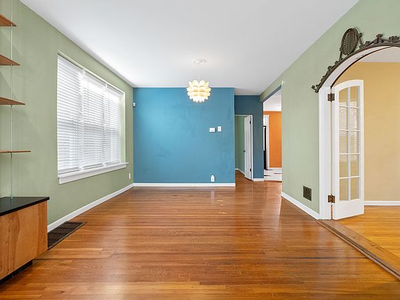 5th image of 3948 Humphrey St