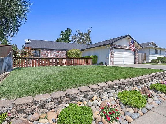 2nd image of 1111 Pinot Noir Dr
