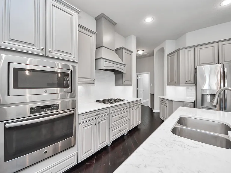 6243 Garden Lakes Ln — Photo 9
