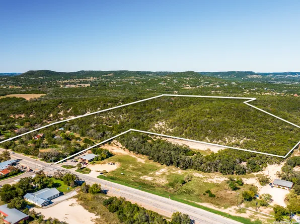 9815 SH-16, Pipe Creek, TX 78063