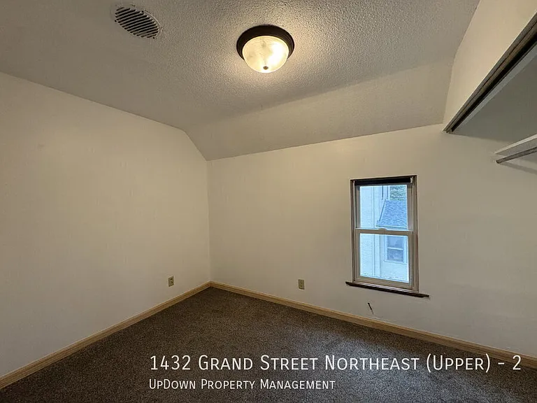 1432 Grand St NE #2 — Photo 13