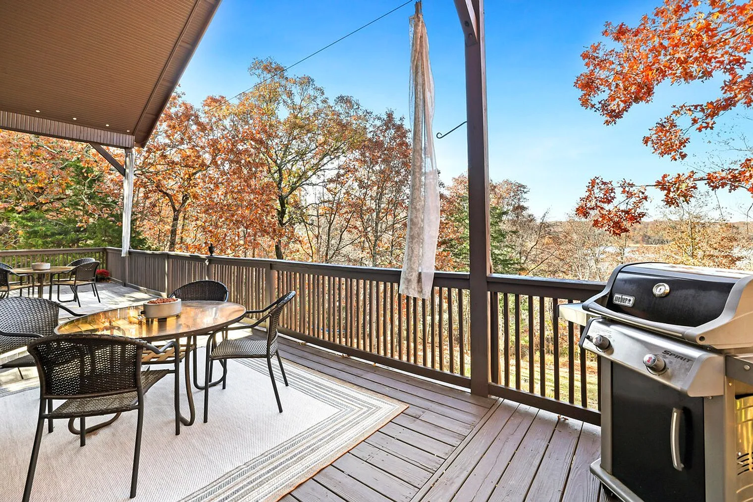 2 bed, 2.0 bath, 1291 sqft, $6,290 — Photo 3