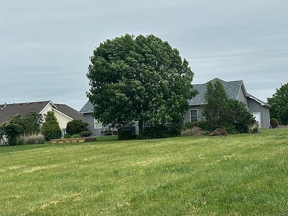 4th image of 1406 S McLean St Lot 147