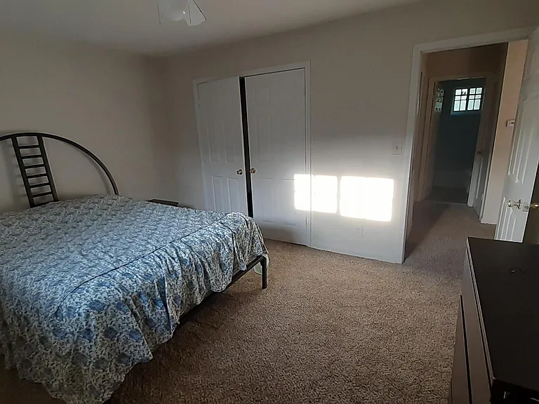 Westhampton Court — Photo 17