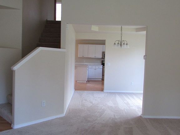 5th image of 10512 238th Avenue Ct E
