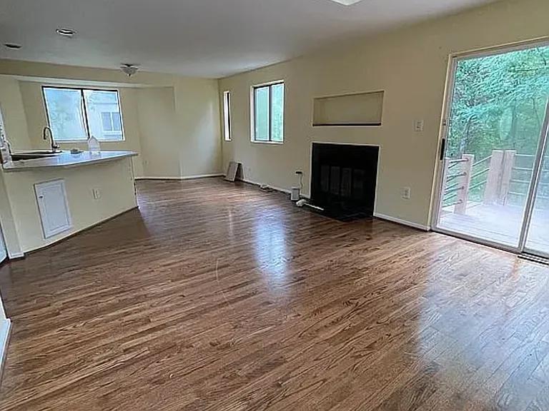 1661 Cedar Hollow Way — Photo 4
