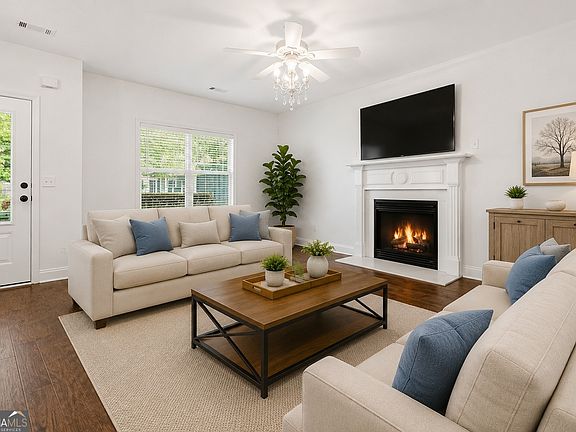 3rd image of 4122 Creekrun Cir