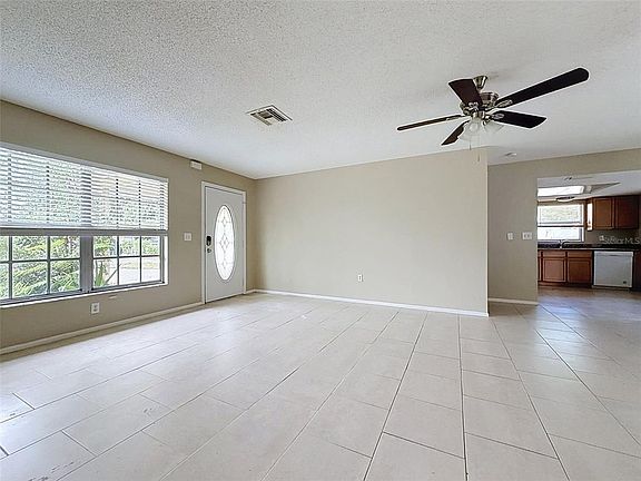 5th image of 3019 40TH AVENUE W