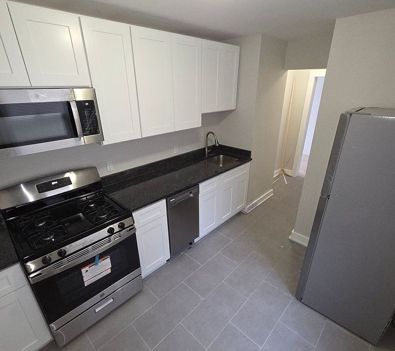 1st image of 31-33 High St APT 25