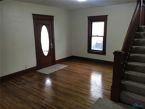 2nd image of 325 N Myers St