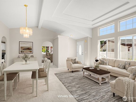 5th image of 23606 Lake Dr W