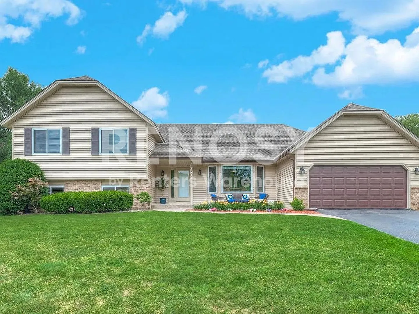 Beautiful 4BR/3BA Plymouth Home - Available Oct. 1 | $3,295/Month — Photo 1