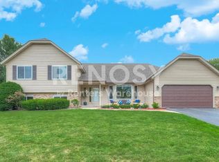 10805 46th Pl N, Plymouth, MN 55442