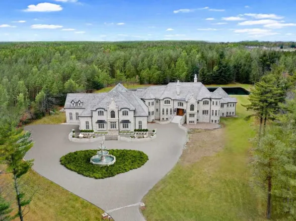 4735 Fonda Fields Ct, Oneida, WI 54155