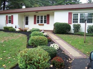 1086 General Knox Rd, Washington Crossing, PA 18977