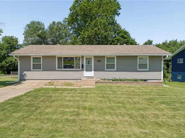 8138 Sterling Ave, Raytown, MO 64138