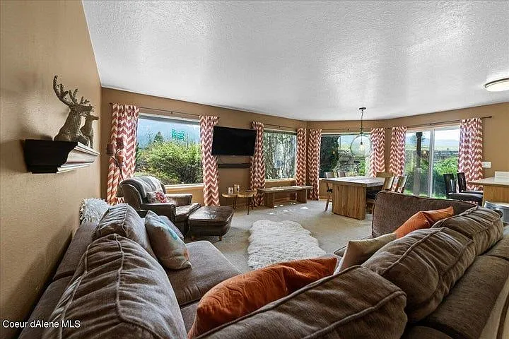 950 W Cameron Ave #104 — Photo 3