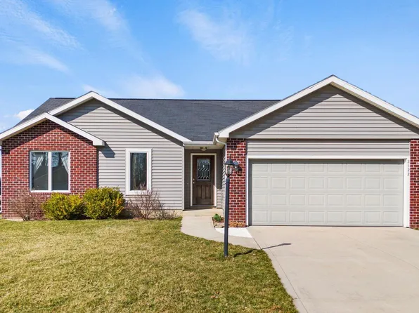 2422 Stonecrop Rd, Huntertown, IN 46748