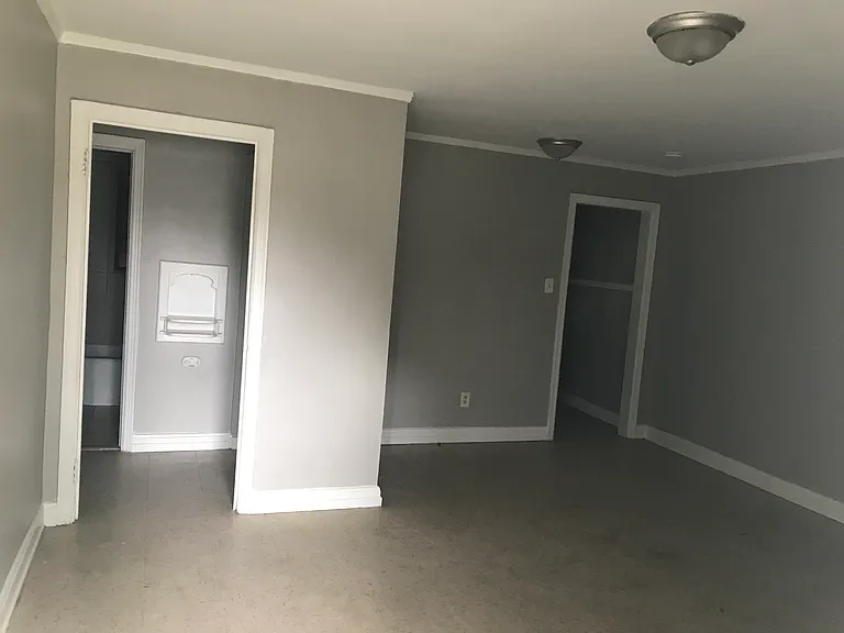 844 Leon Pl — Photo 5