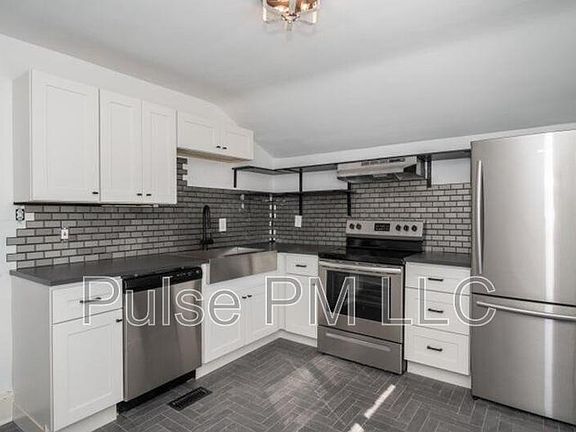 2nd image of 2730 Dakota Ave APT B