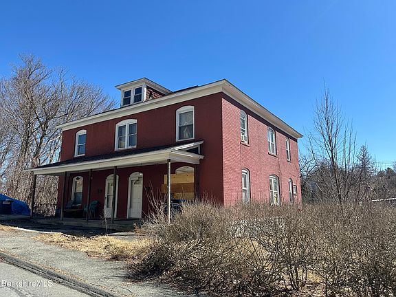 4th image of 165-167 Appleton Ave