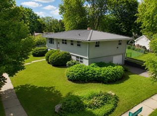 1422 Ellen Ave, Madison, WI 53716