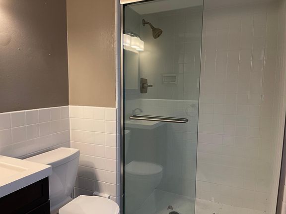 2nd image of 1717 Hartel Ave Floor 2