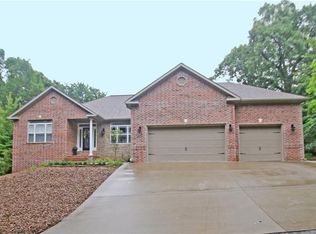 17 Dornoch Ln, Bella Vista, AR 72715