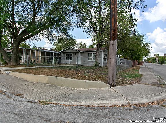 3rd image of 403 Brandywine Ave