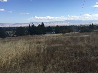 125 Ridge Dr, La Grande, OR 97850